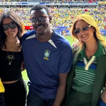 Anitta é vista na arquibancada ao lado de famosos em jogo do Brasil