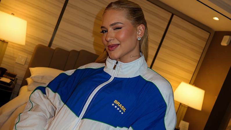 Virginia Fonseca está hospedada no Waldorf Astoria, em Nova York