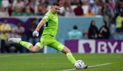 Dibu Martínez aponta Argentina contra Brasil na final da Copa
