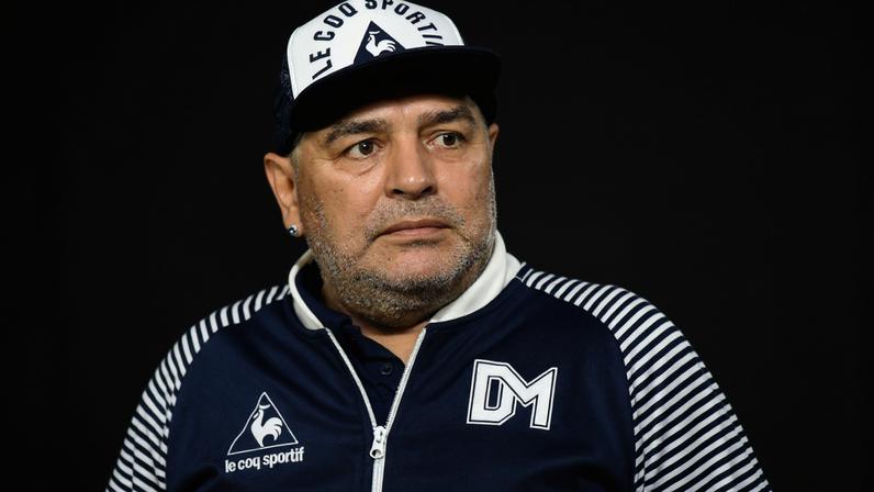 Caso Maradona: secretário limitava visita das filhas ao argentino