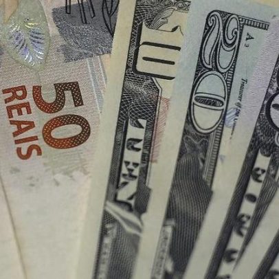 Dólar cai para R$ 5,17 e Bolsa recua com inflação nos EUA e petróleo alto