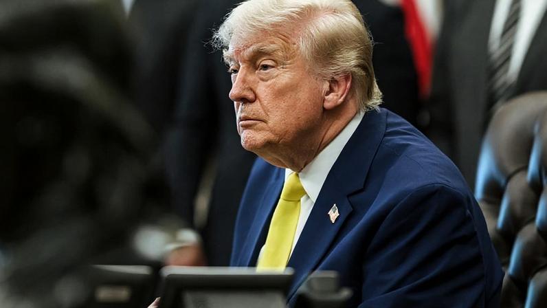Trump (foto) disse que embarcações começaram a atravessar o estreito de Ormuz sem pagamento de pedágio
