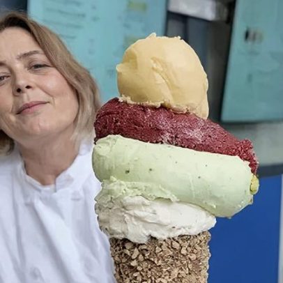 Sorvete turco dondurma usa ingrediente raro, quase não derrete