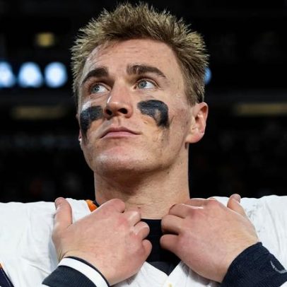 Bo Nix afirma que pode jogar sem restrições após torção no tornozelo