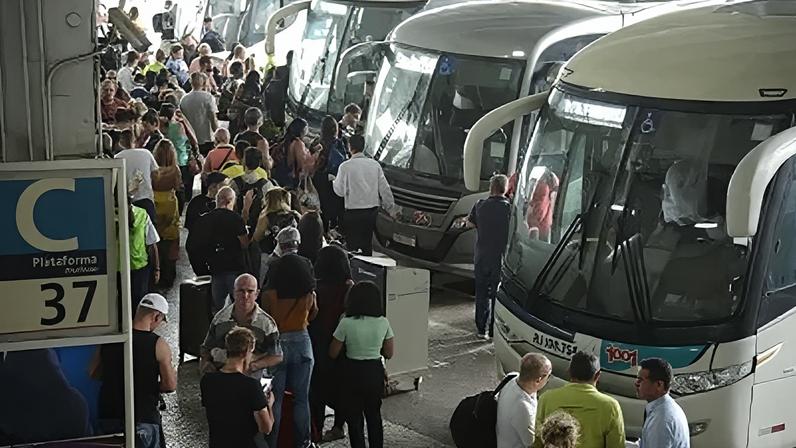 Movimentação de passageiros na rodoviária do Rio
