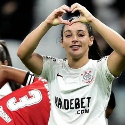 Meia do Corinthians passa a ser representada por agência internacional