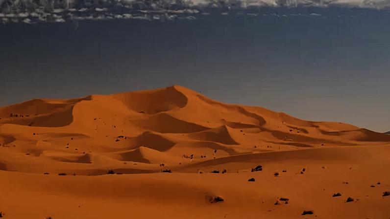 vista da duna estelar Lala Lallia no Deserto do Saara, em Erg Chebbi, Marroco