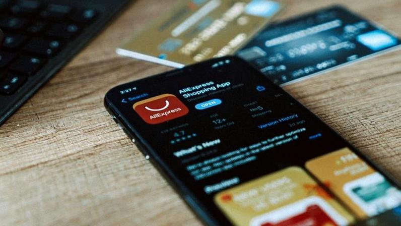 MP acabou com cobrança de 20% sobre compras internacionais de até US$ 50 em plataformas como Shein, Shopee e AliExpress