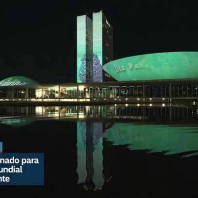Congresso é iluminado para marcar o Dia Mundial do Meio Ambiente