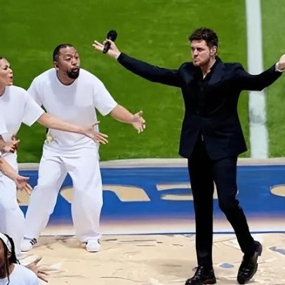 Copa do Mundo começa no Canadá com apresentação de Alanis Morissette e Michael Bublé