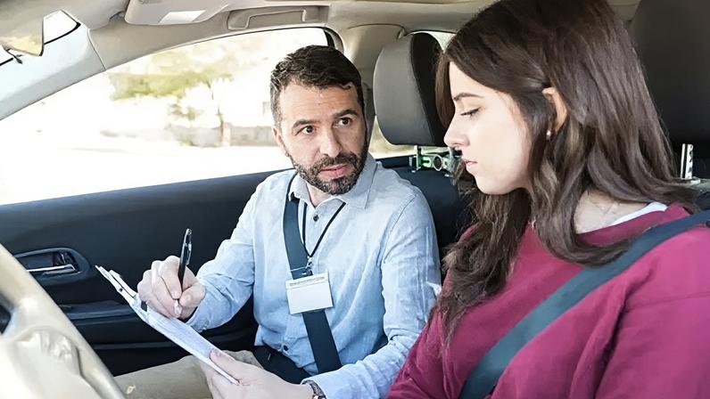 Regras de agendamento do exame de direção ficam mais rígidas após faltas