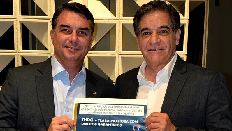 Flávio Bolsonaro foi um dos políticos que conheceram a proposta da Fecomércio MG
