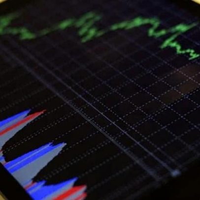 Bolsa brasileira cai ao menor nível desde janeiro