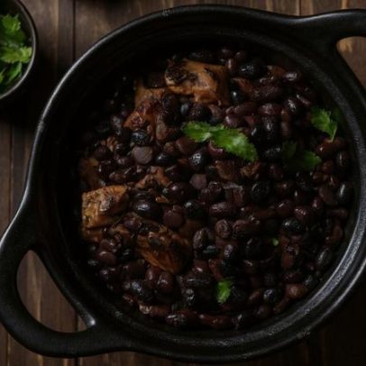 Pesquisa aponta custo da feijoada em BH e variação entre supermercados chega a 50%