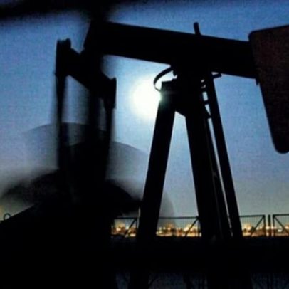 Petróleo cai e atinge menor nível desde março após acordo EUA-Irã