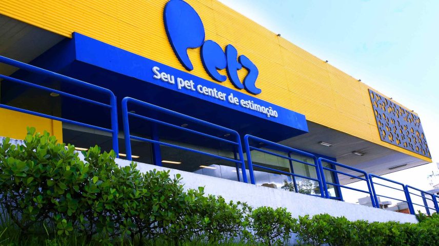 A Petz é a maior varejista do país no ramo dos animais de estimação