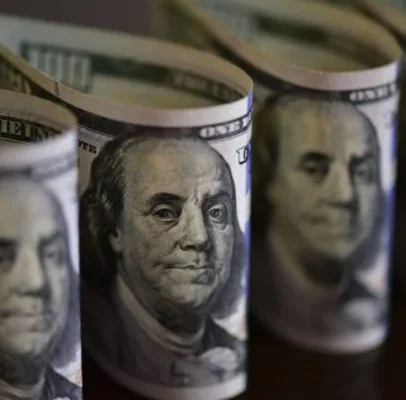 Dólar sobe e atinge R$ 5,18 após ata do Copom e menor apetite por risco