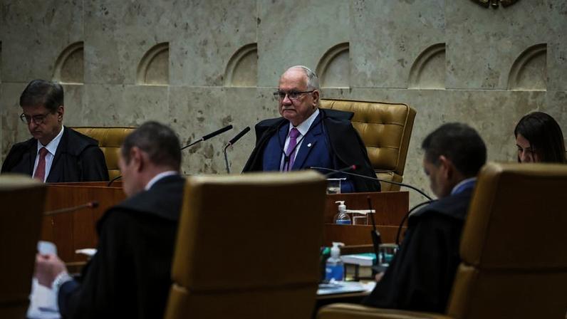 O presidente do STF, Luiz Edson Fachin, acompanhou relatores para flexibilizar regras de pagamentos.