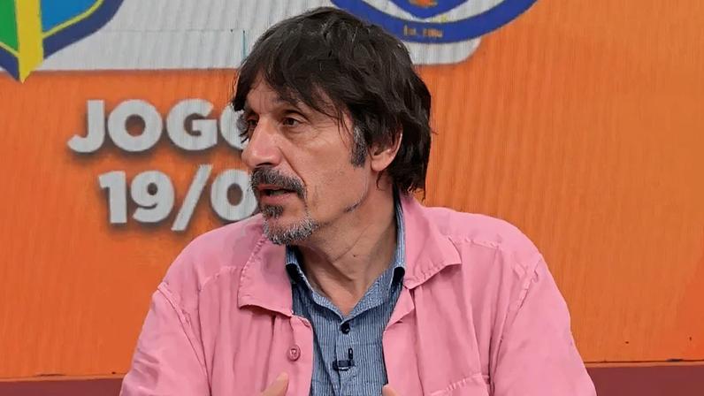 Eduardo Bueno cita Alcolumbre como motivo para torcer contra o Marrocos