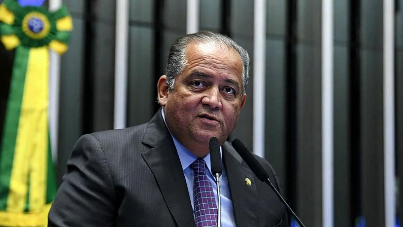 Eduardo Gomes lidera corrida ao Senado no Tocantins