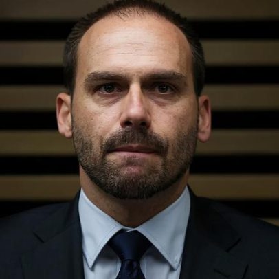 Imprensa internacional cobre condenação de Eduardo Bolsonaro e tarifaço de 2025