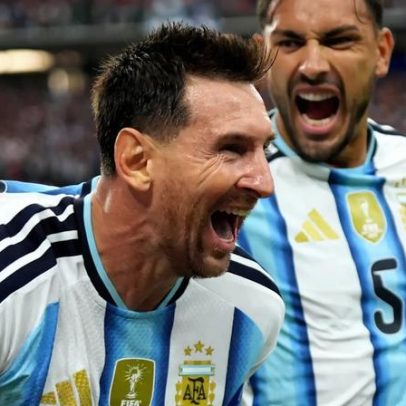 Messi faz dois gols e se isola como maior artilheiro das Copas