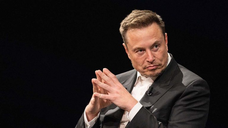 Elon Musk se torna trilionário após IPO da SpaceX a US$150