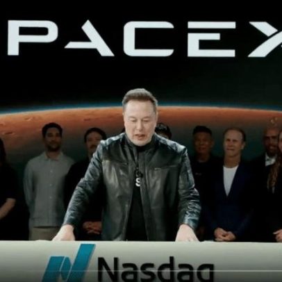 SpaceX estreia na Nasdaq com alta superior a 20% em IPO recorde