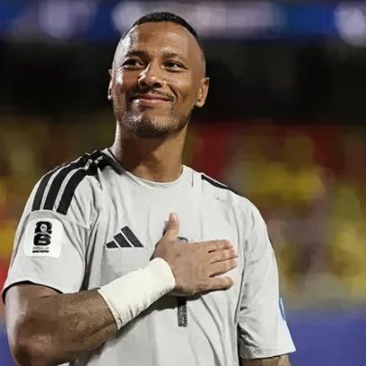 Goleiro de Curaçao ganha 1 milhão de seguidores após destaque na Copa