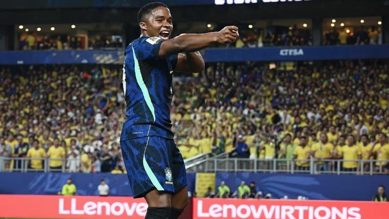 Endrick balançou as redes em Brasil x Haiti, mas gol foi anulado por impedimento