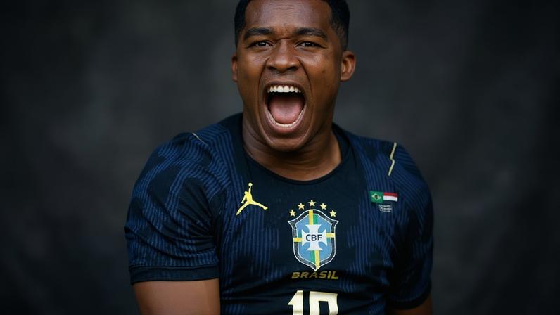 Endrick comemora gol da seleção brasileira contra o Egito em Cleveland, EUA