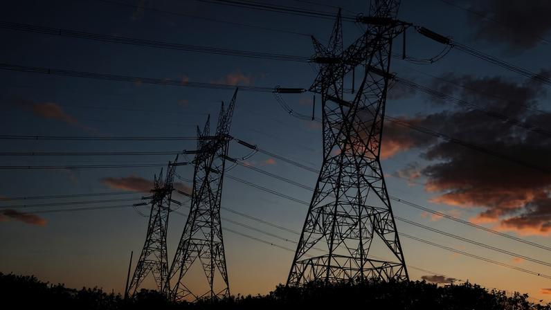 Rede de distribuição de energia — Foto: Tânia Rêgo/Agência Brasil