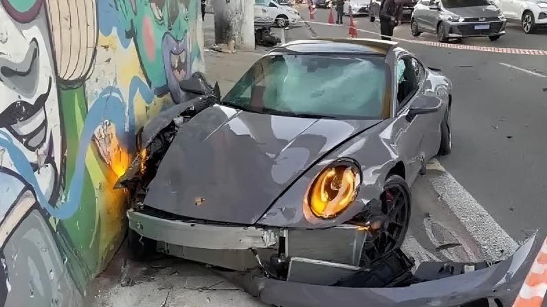 Porsche de Fabio Giga após colisão