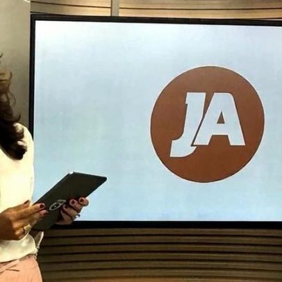 Jornalista da Globo encerra tratamento contra câncer e toma remédio final ao vivo