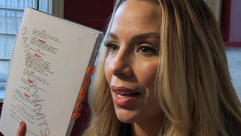 Daniele Winits celebra volta às novelas da Globo: "Emoção ativada"
