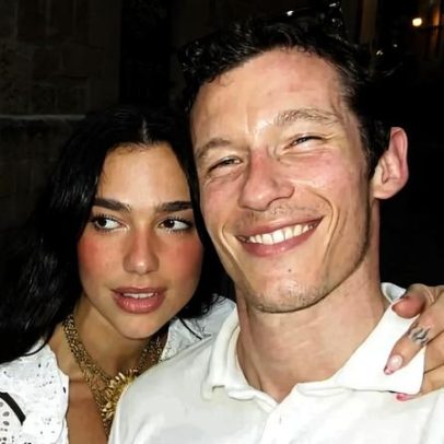 Callum Turner elogia carreira de Dua Lipa e se inspira nela