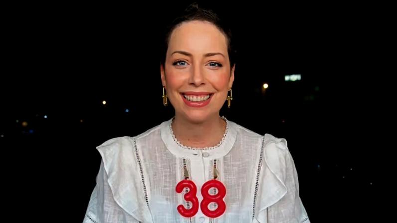 Fabiana Justus celebra aniversário de 38 anos