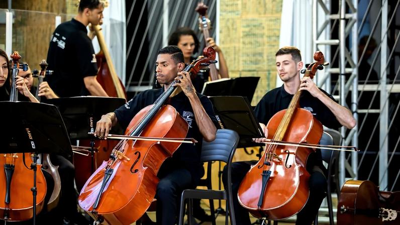 Orquestra Filarmônica Ramacrisna troca a guitarra pelos acordes clássicos