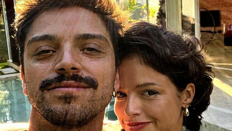 Rodrigo Simas e Agatha Moreira