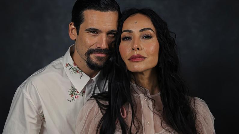 Famosos comemoram gravidez de Sabrina Sato e Nicolas Prattes