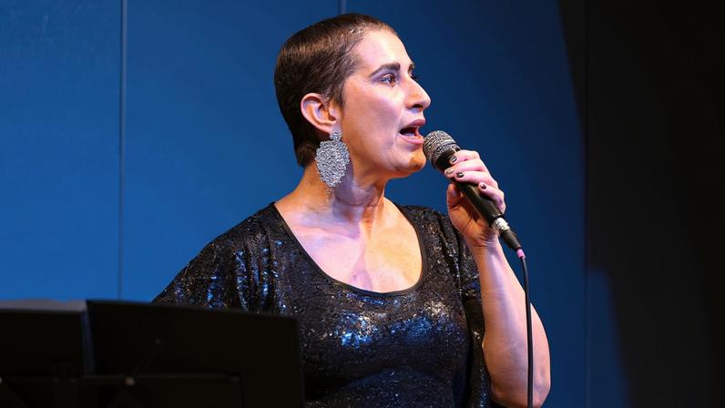 Teatro Feluma recebe Paula Santoro e Rafael Vernet em show especial “Mestres de Minas”