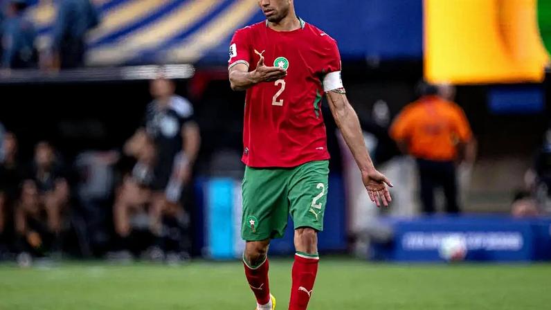 Principal jogador de Marrocos, Achraf Hakimi gesticula durante sua estreia na Copa.