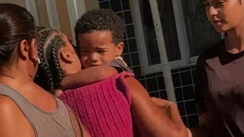 Quando é com a mãe vs quando é com o pai — Foto: Reprodução/Redes sociais