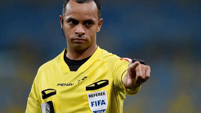 O árbitro brasileiro Wilton Pereira Sampaio (Buda Mendes/Getty Images)