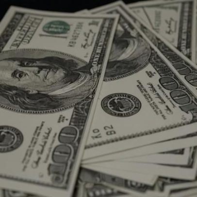Como o dólar afeta o seu bolso e o custo de vida
