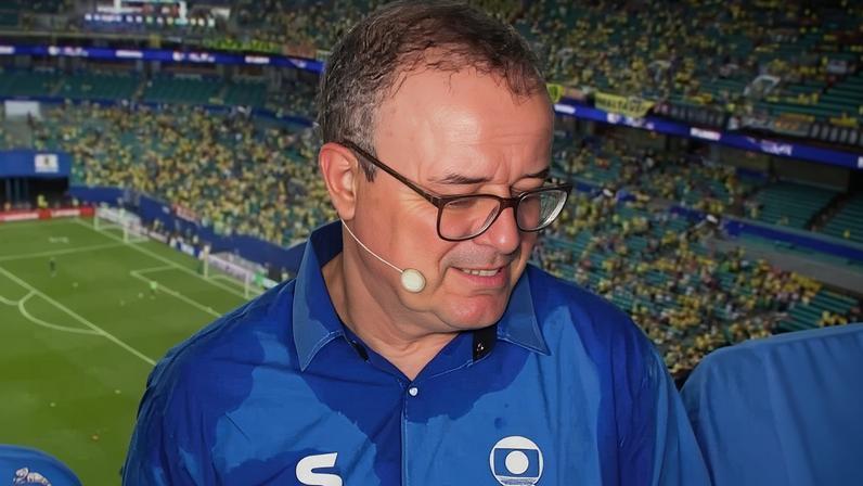 Everaldo Marques sofre com calor de Miami em jogo do Brasil