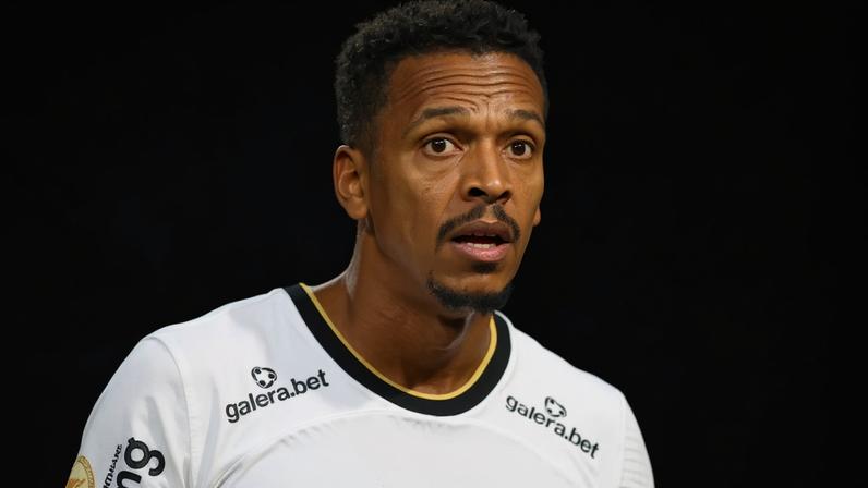 atacante Jô jogador de futebol com a camisa do Corinthians