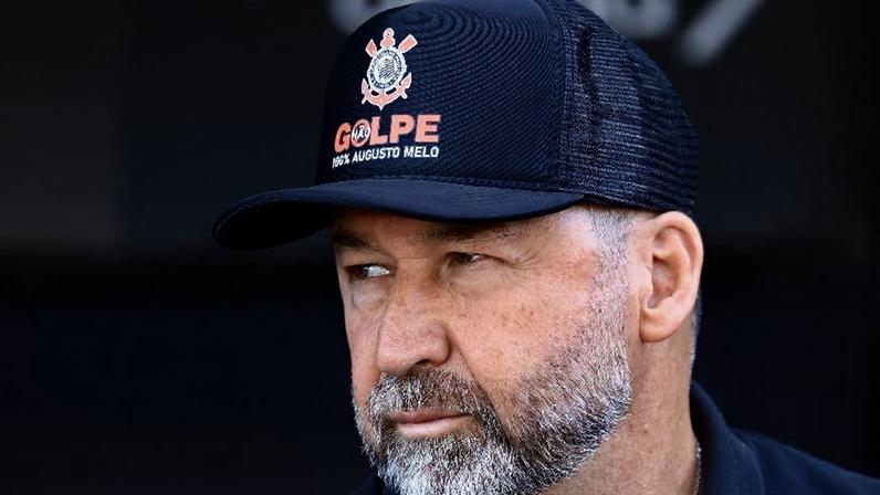 Ex-presidente, Augusto Melo foi expulso do Corinthians