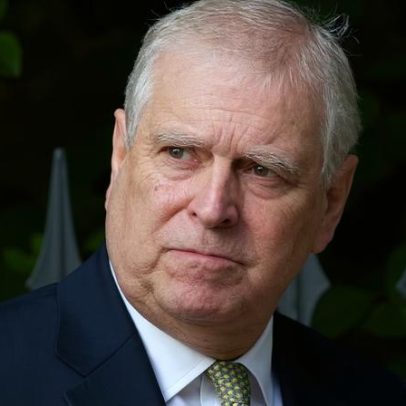 Buckingham Palace teria ocultado provas contra ex-príncipe Andrew, diz vítima