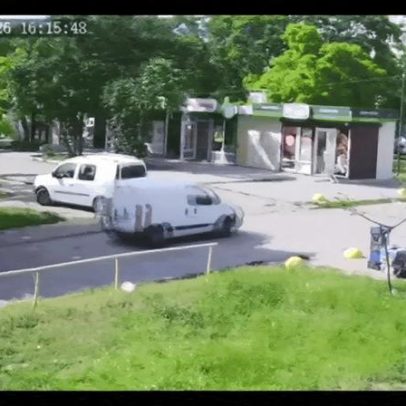 Vídeo mostra o momento exato de ataque de míssil russo a cidade da Ucrânia